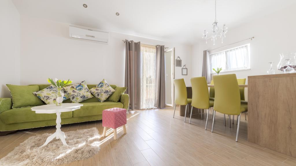 Apartment Libero Podstrana Kültér fotó